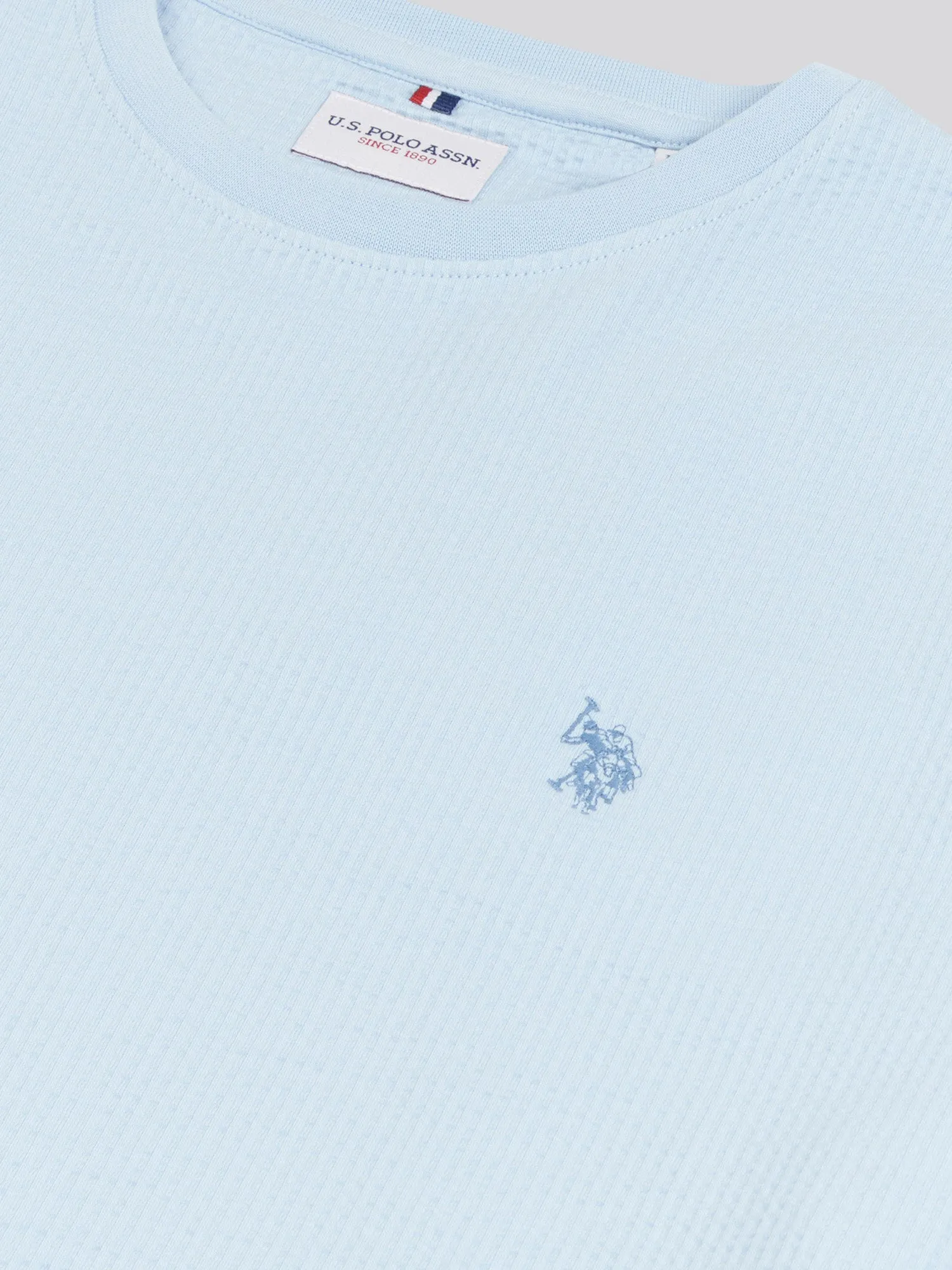 Mens Classic Fit Seersucker T-Shirt in Cashmere Blue