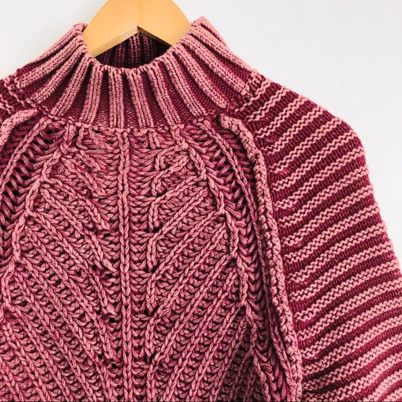 SWEETHEART SWEATER